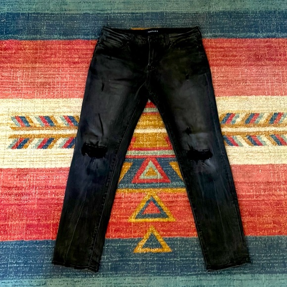 Aeropostale Distressed Athletic Skinny Jeans - Picture 1 of 5